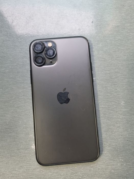 iPhone 11 Pro (Balck) Imei Otgan. iCloud Tozza Yonmebdi. Sotiladi
