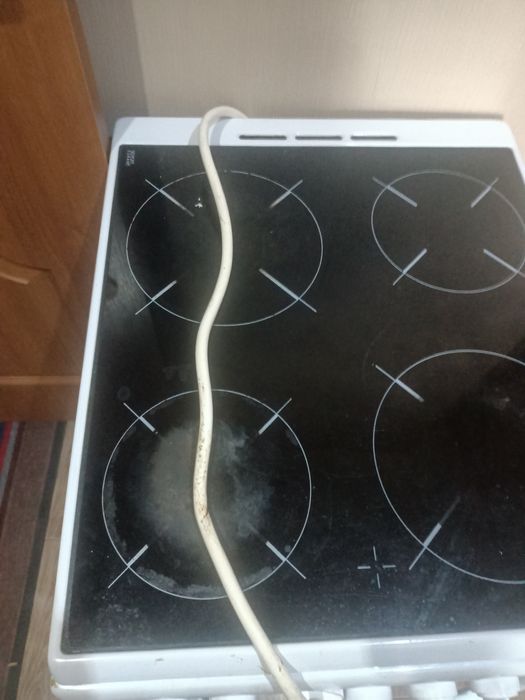 Продам электро плиту