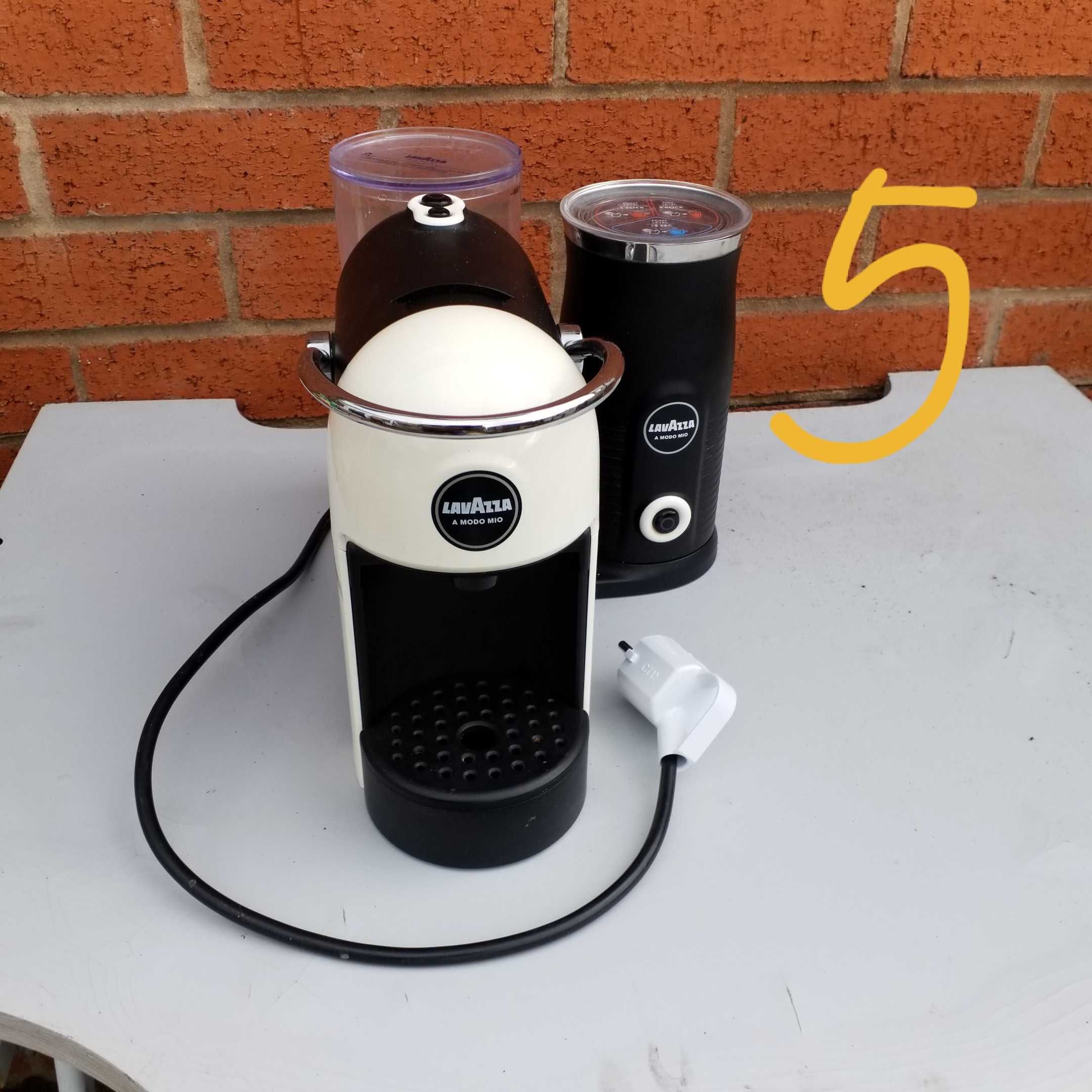 Кафемашини Lavazza