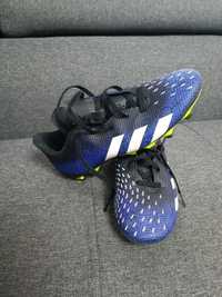 Ghete fotbal Adidas Predator Nr. 42