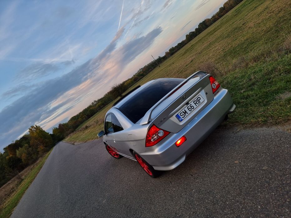 Honda Civic em2 2004
