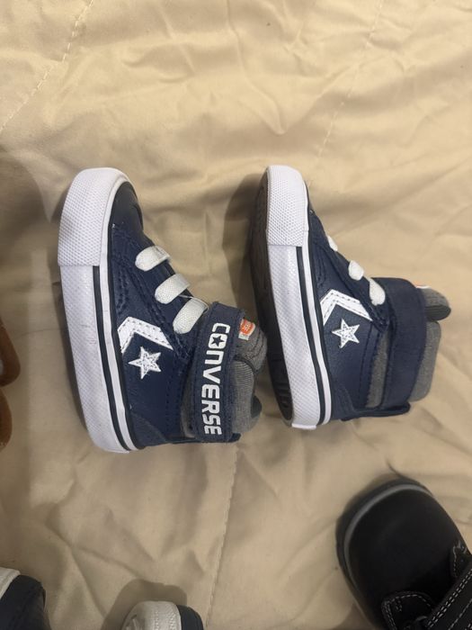 Продавам различни модели детски обувки