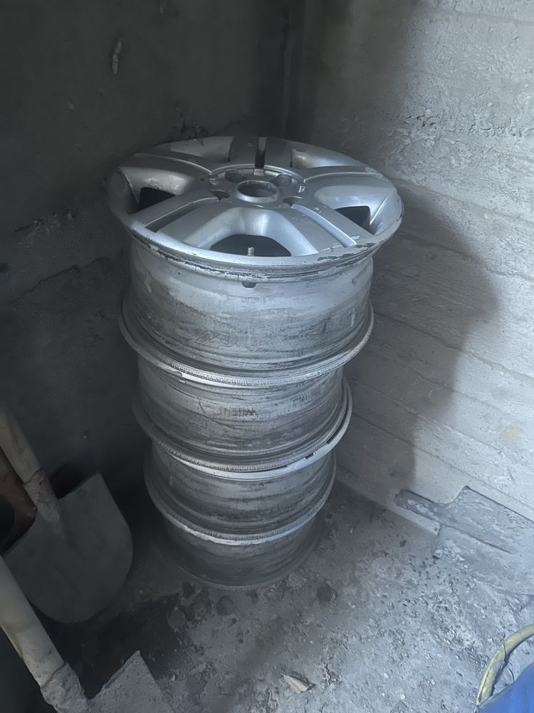 Диски 5/120 r16 vw