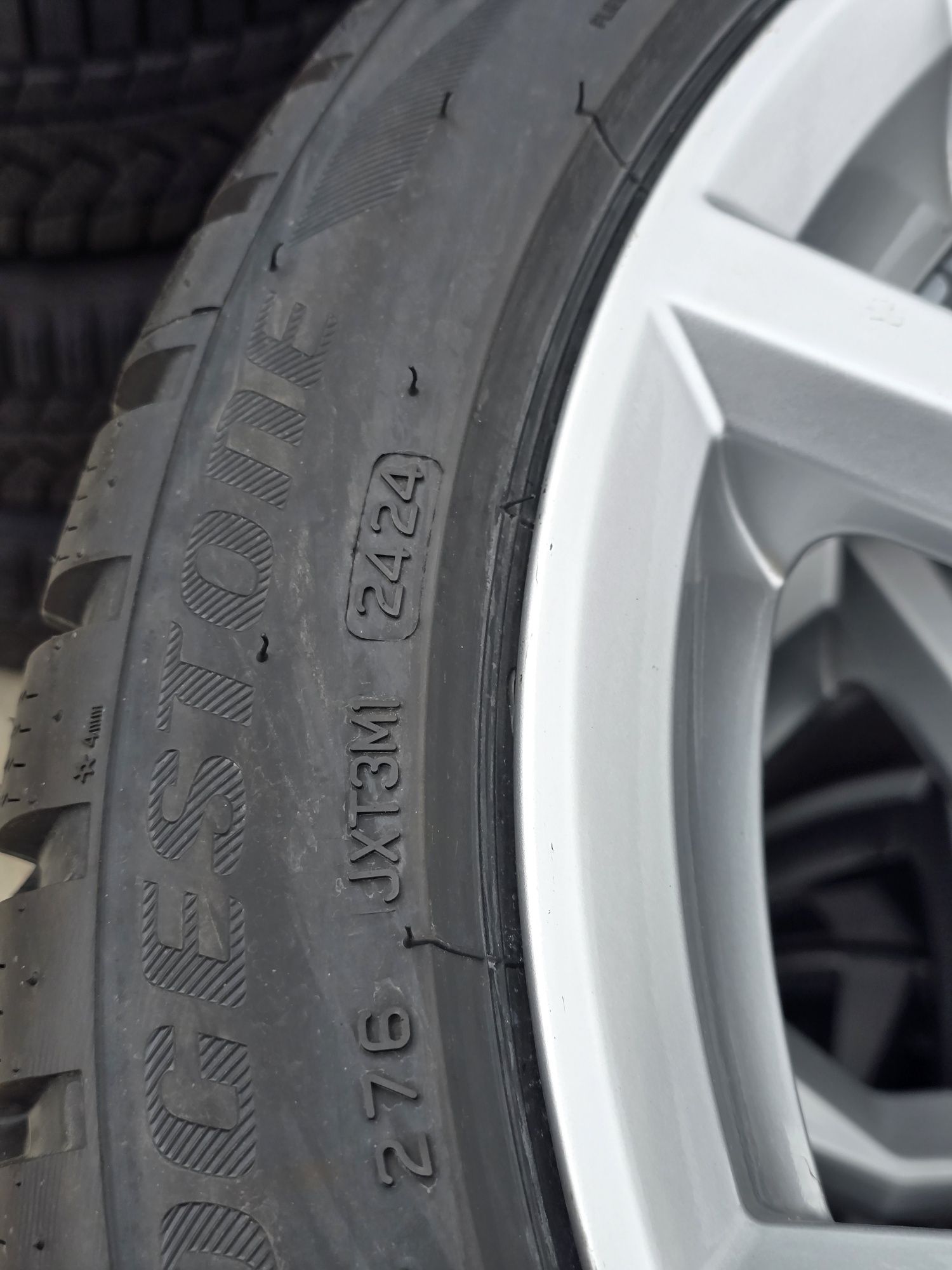 4 Броя 245/40/18 Bridgestone 1x8mm 24dot 3x7mm 20dot
