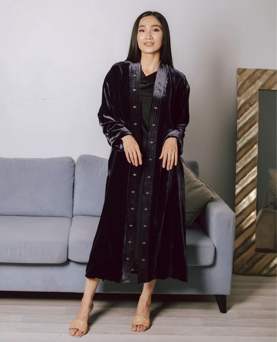 Дизайнерский Накидка из натурального бархата