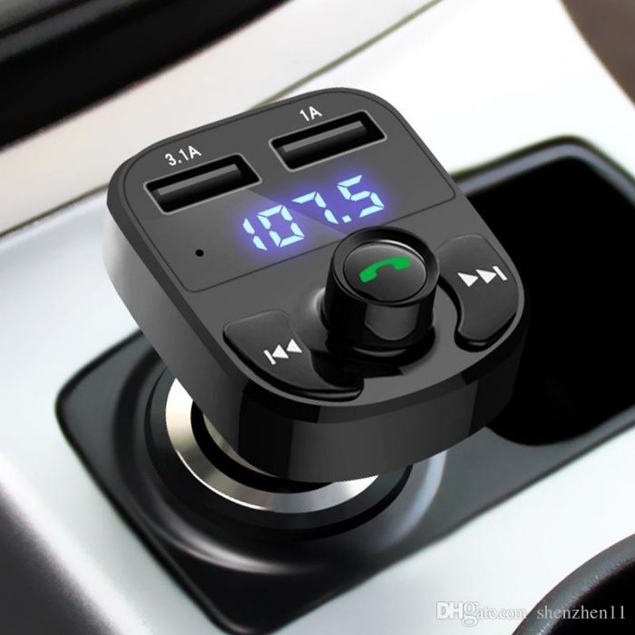 Блутут Трансмитер за кола Bluetooth FM Transmitter