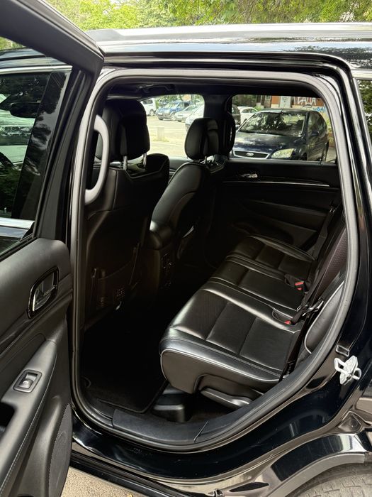 JEEP Grand Cherokee 2019 – OVERLAND