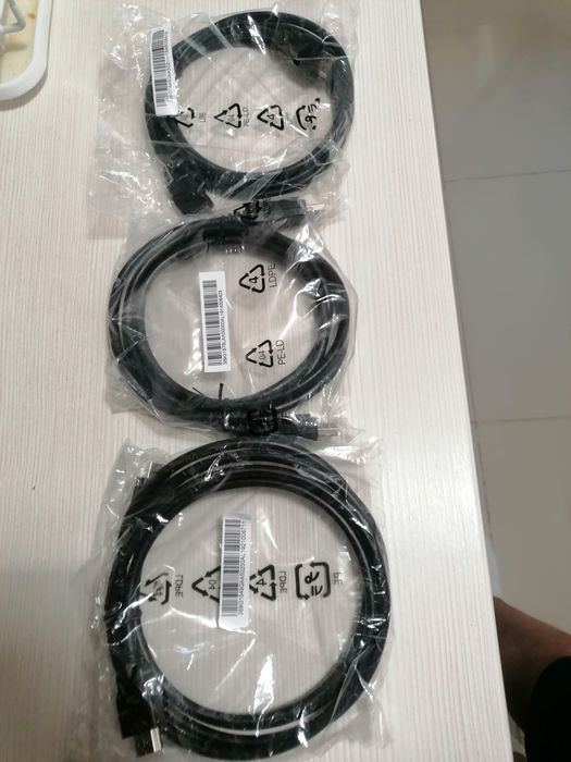Cablu HDMI + Cablu Display Port