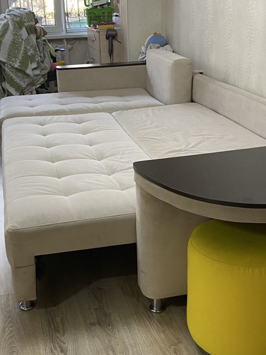 Продам диван самовыоз