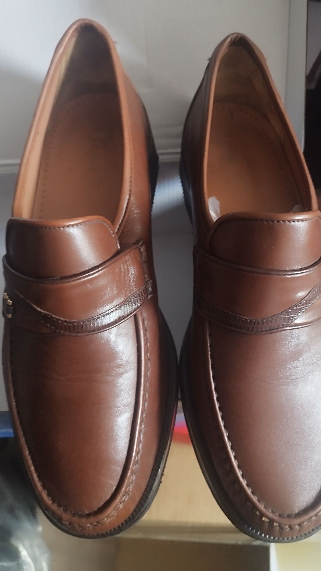 Pantofi bărbați măr 42,model elegant pentru costum noi piele naturală