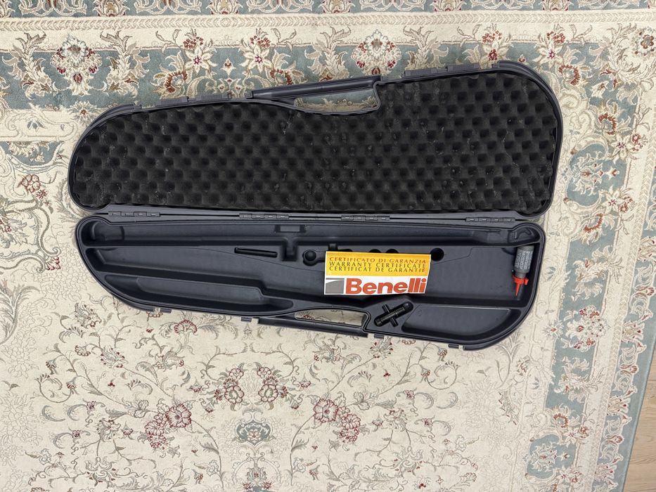 Футляры для Binell, состояние новые