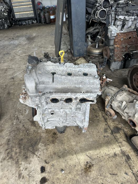 Двигател Нисан 1.0i - K10B