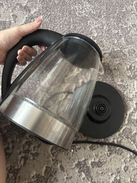 Продам чайник в отличном состоянии