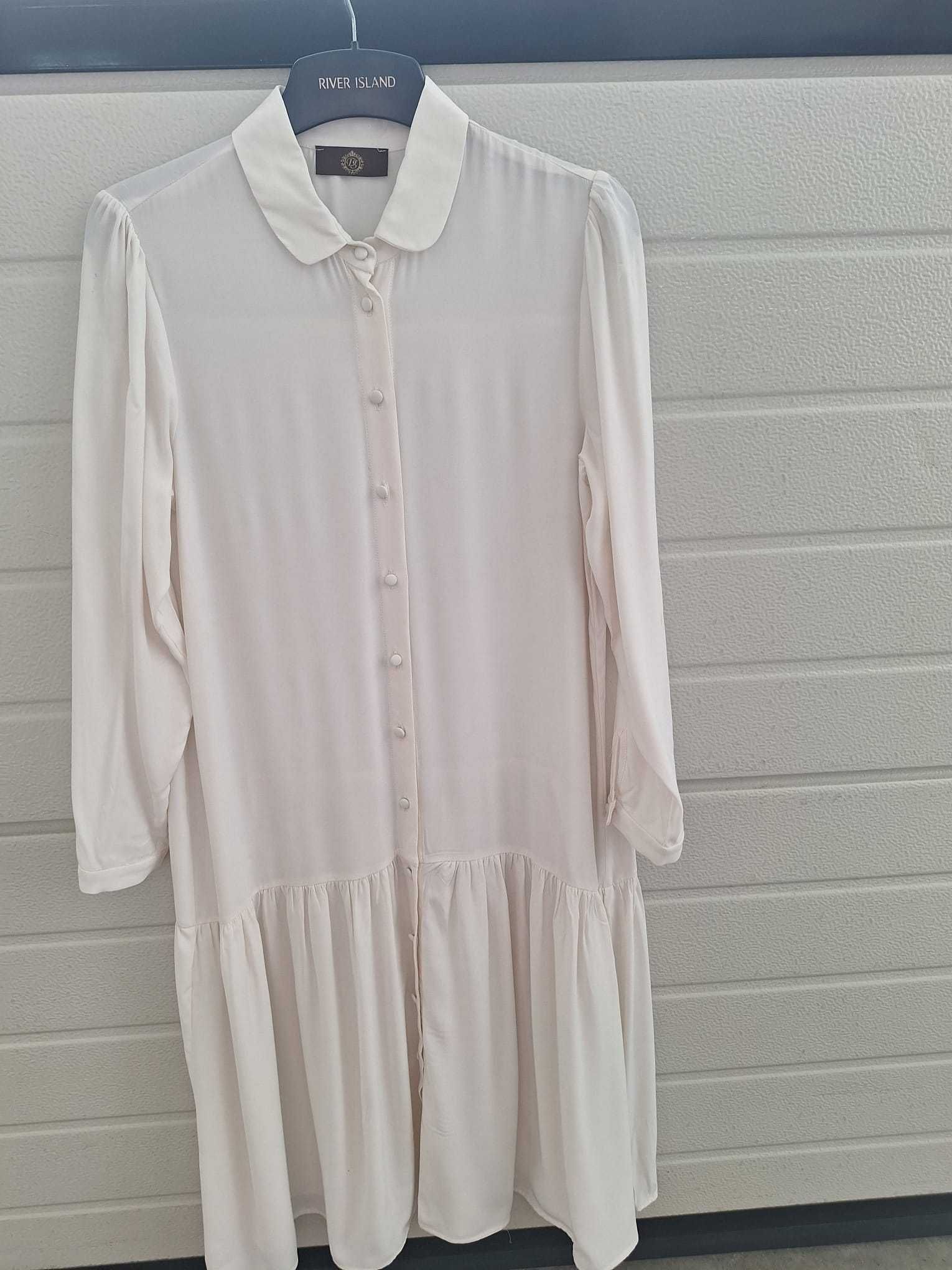 Rochie din vascoza, lunga, maneca lunga, crem.