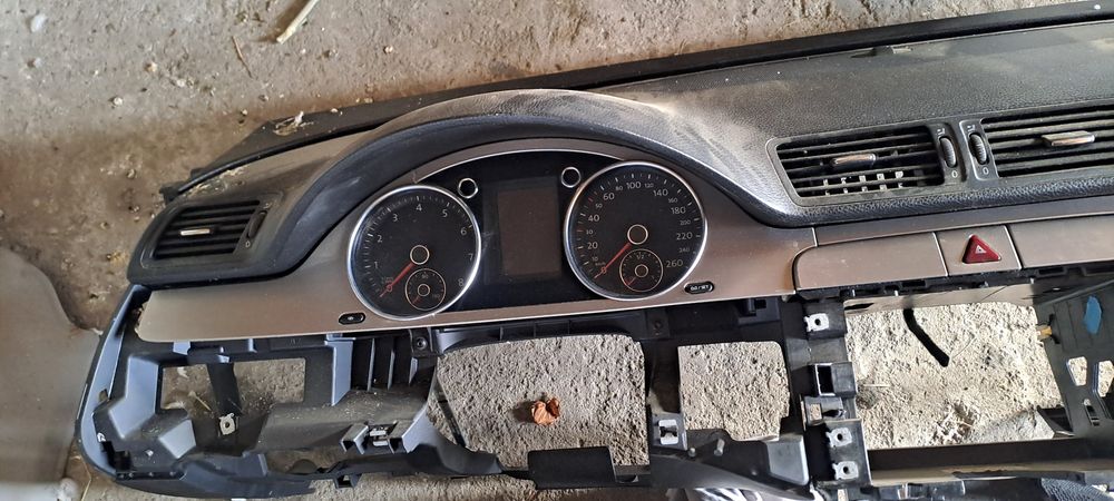 Ceas bord Vw Passat B6 2.0 tdi euro 5 3C0920872A VD1