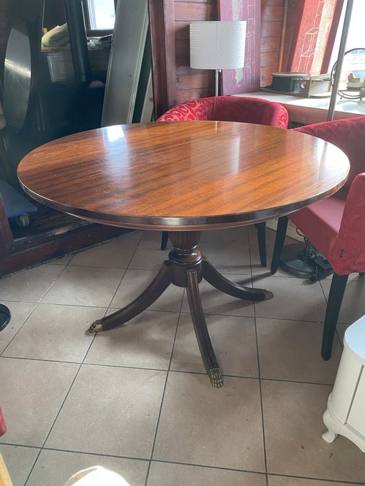 Set masa fixa cu 4 scaune, lemn masiv esenta nobila, clasice, calitate