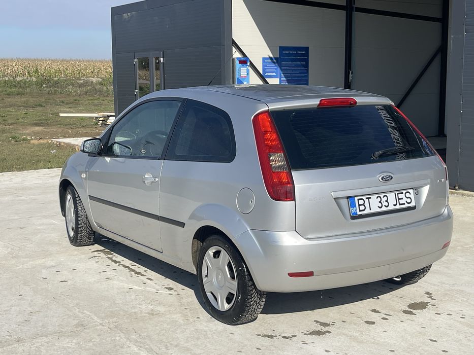 Ford fiesta 1.4 diesel, consum mic.