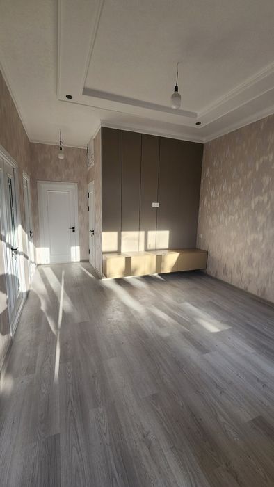 Назарбекда ховли Катта иттифокда жойлашган