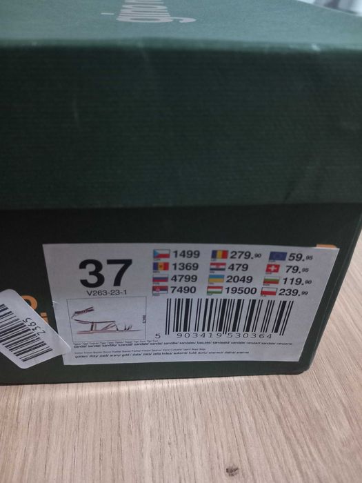 Дамски сандали Gino Rossi - естествена кожа