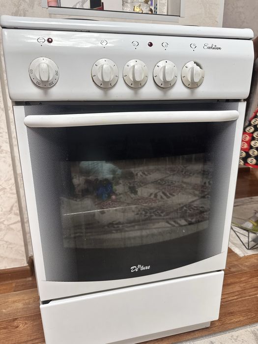 Продам электрическую плиту