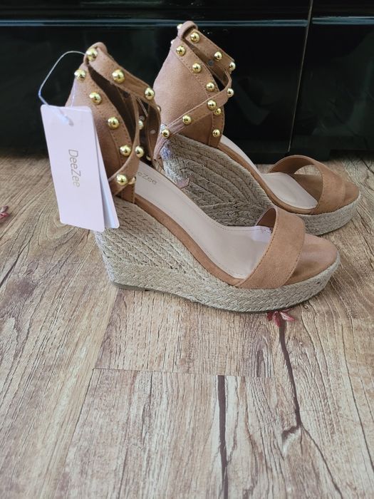 Sandale DeeZee,noi