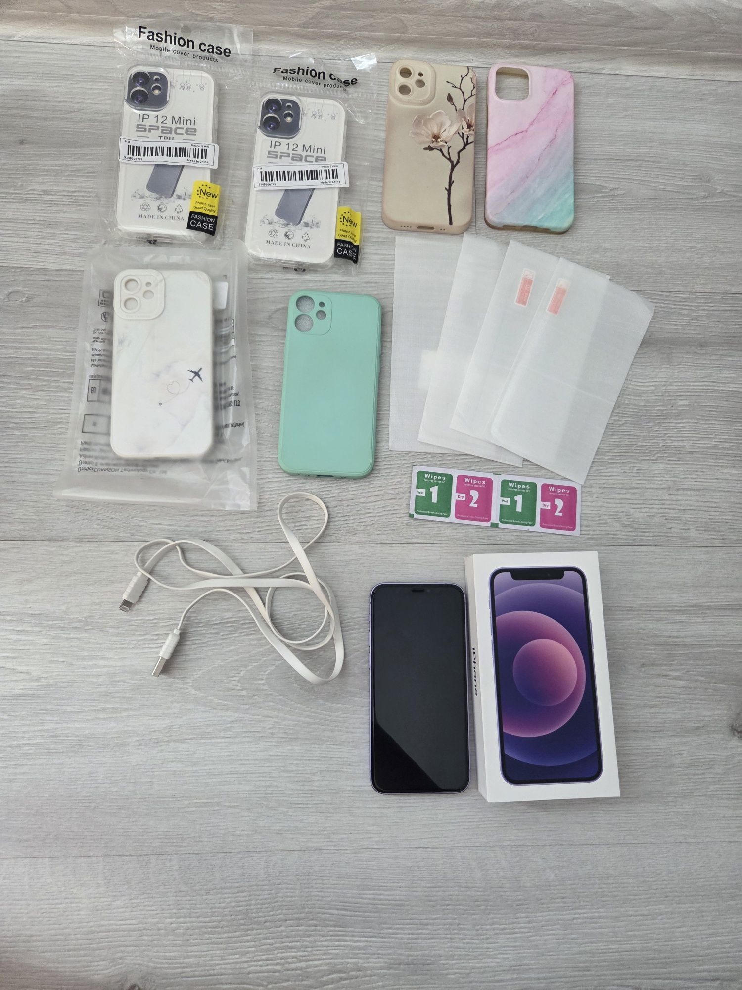 Iphone 12 mini 64GB + протектори