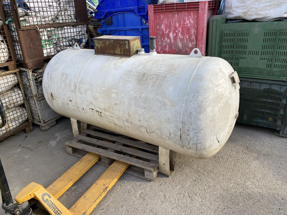 Vand rezervor - butelie bazin  ButanGas 1750 L