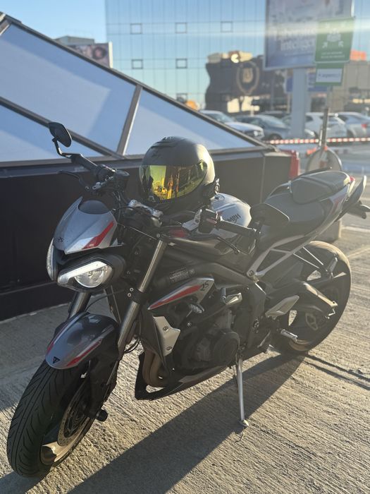 Triumph Street Triple RS