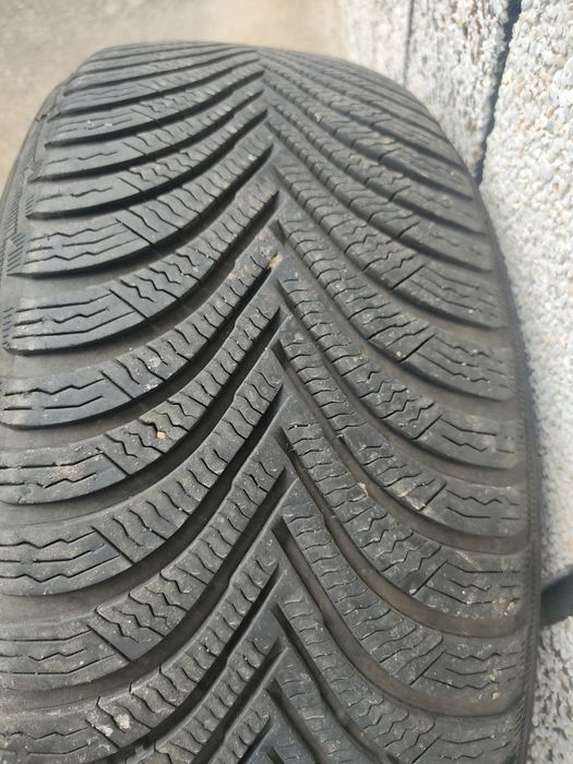 Зимни Гуми  - 225 55 R16 - Michelin Alpin 5