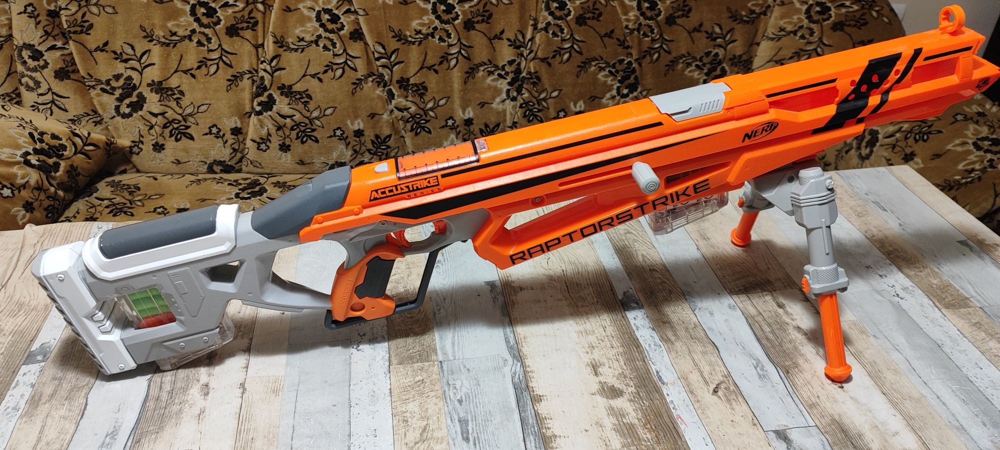 NERF raptorstrke 95 см.