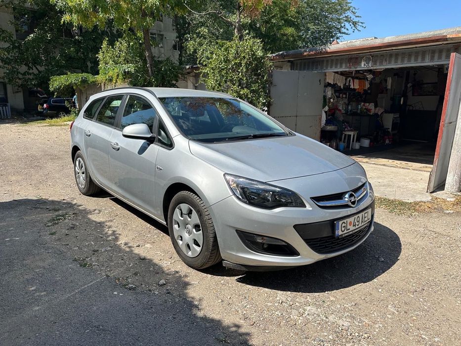 Opel Astra J 1.6 benzina