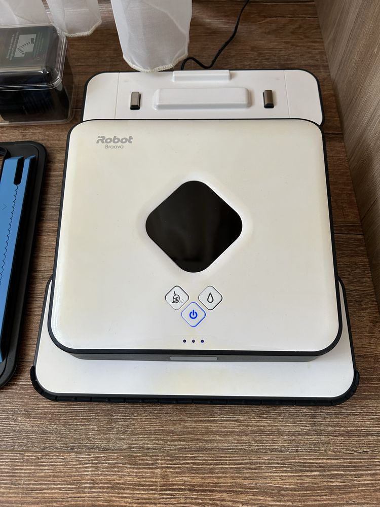 Робот за сухо и мокро почистване iRobot Braava 390t