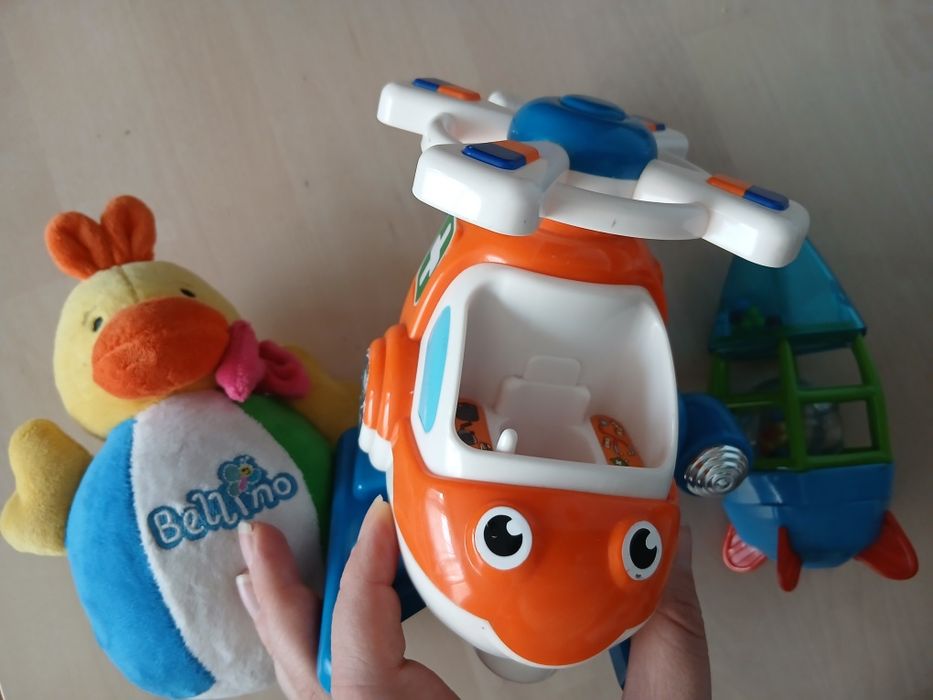 Лот интерактивни играчки за деца