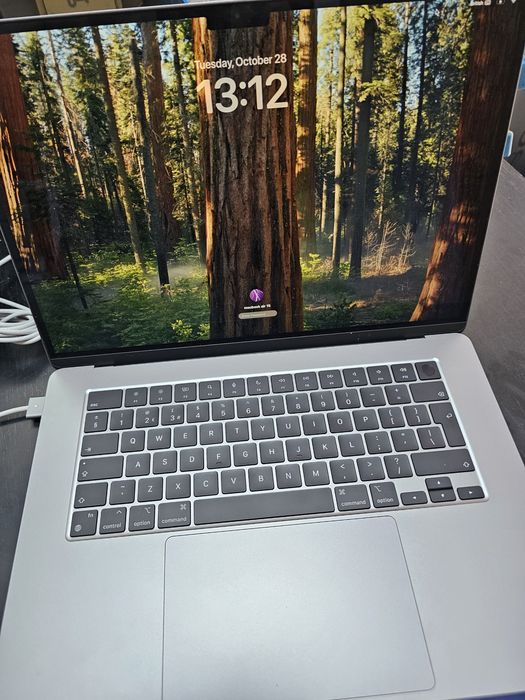 Macbook Air 15 M3 Amanet Canta