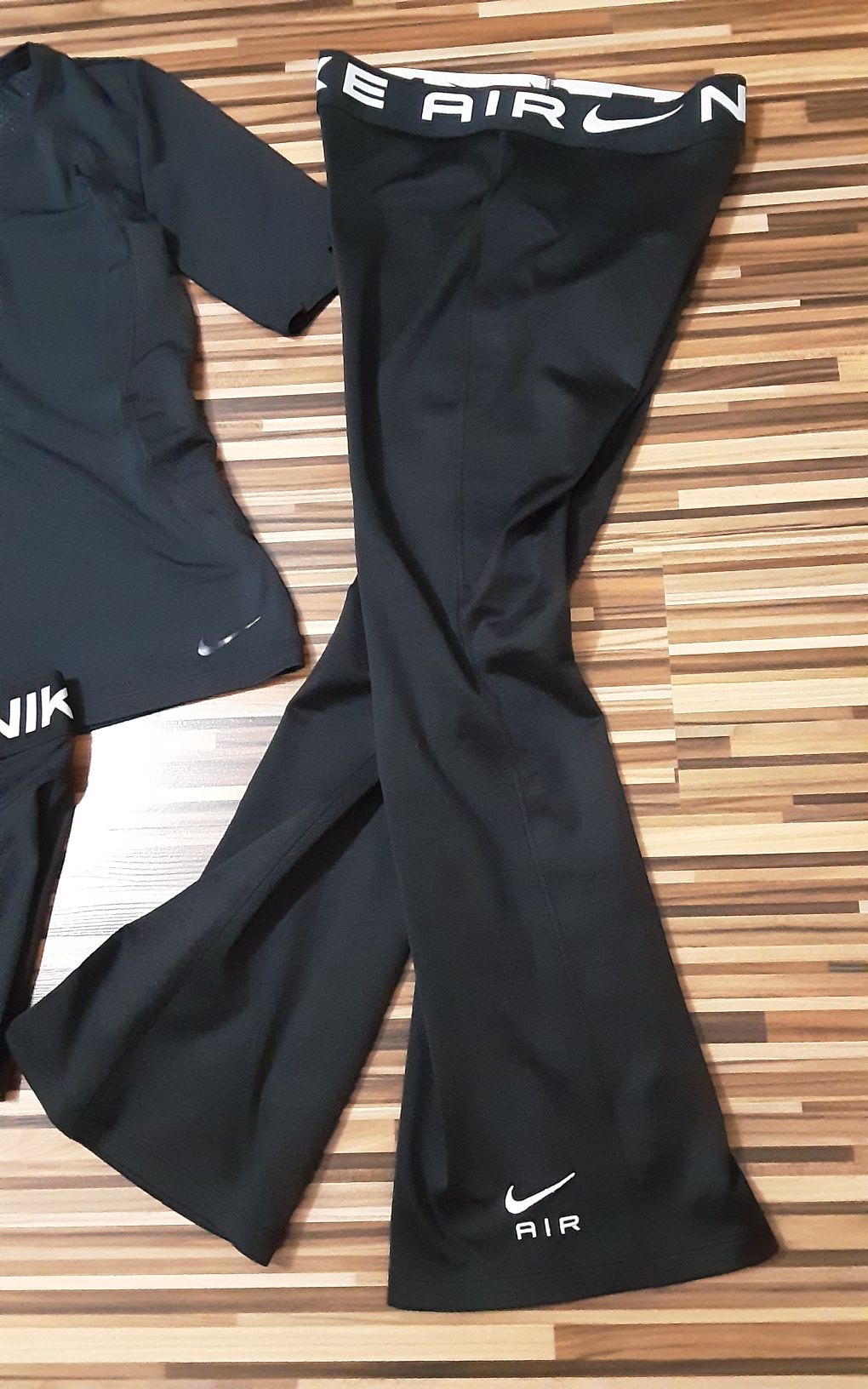 (S) NIKE PRO нови клин,панталон и блуза