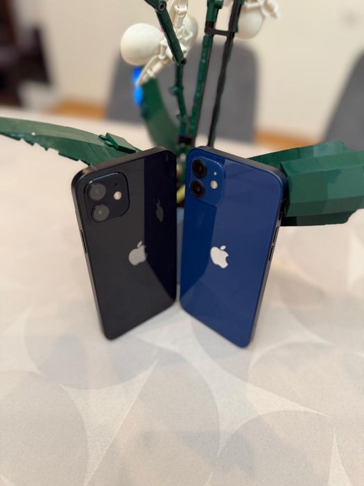 Iphone 12 blue and black (128GB si 64 GB)