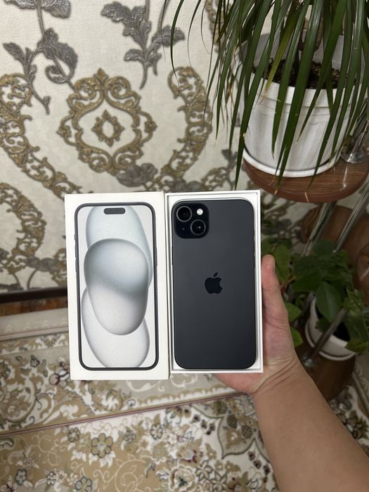 Срочно продам iphone 15 plus 128 гб (АКБ - 86%) все родное