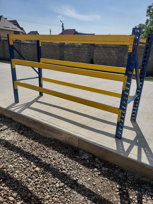 Rafturi metalice reglabile