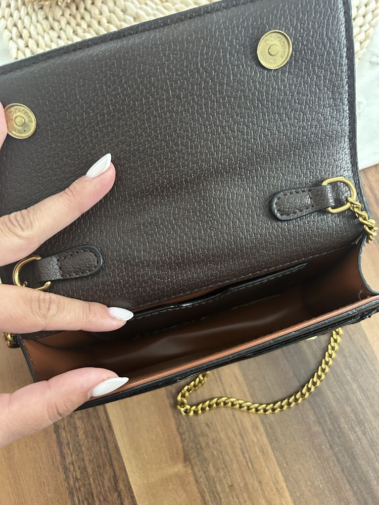 Чанта на марката Gucci