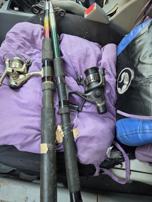 2 въдици с макари