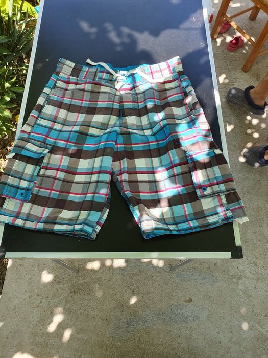 Șort de baie în carouri colorate – mărimea M