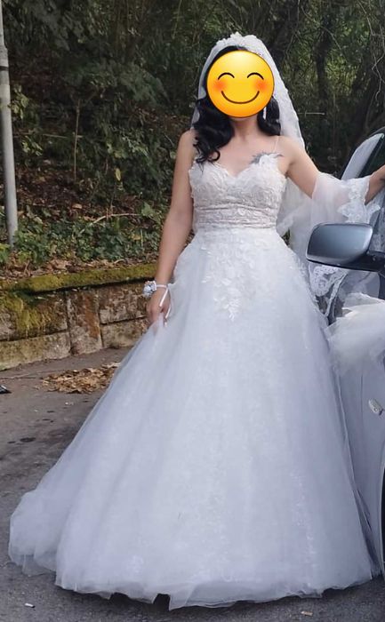 Булчинска рокля плюс воал и аксесоари