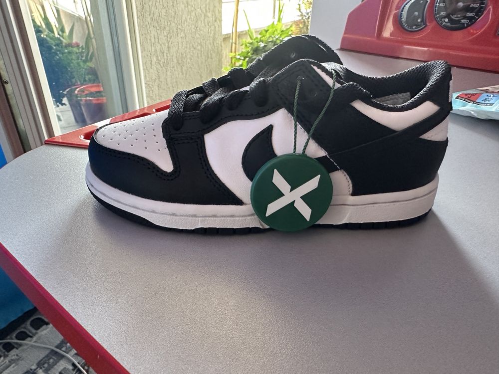 Panda dunks stockx verified