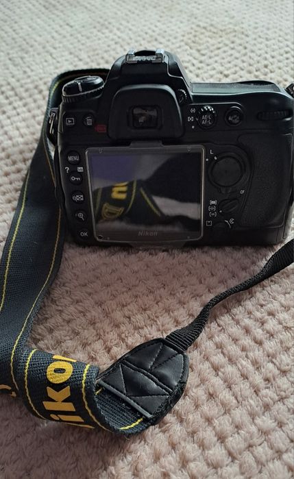Продавам Фотоапарат Nikon D300