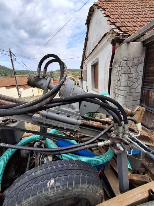 Utilaj de foraj hidraulic