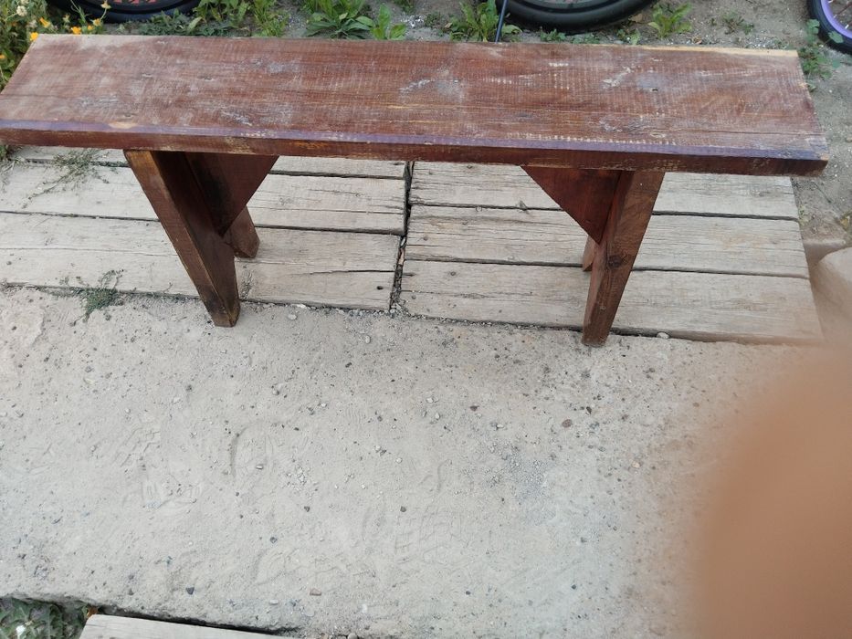 Продам лавки деревянные можно в баню 2 штуки
