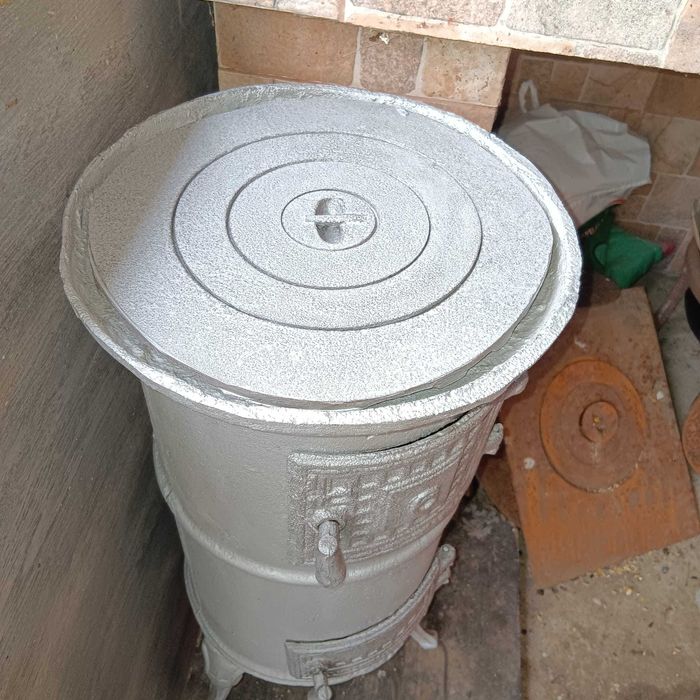 Godin"sobă" din fontă