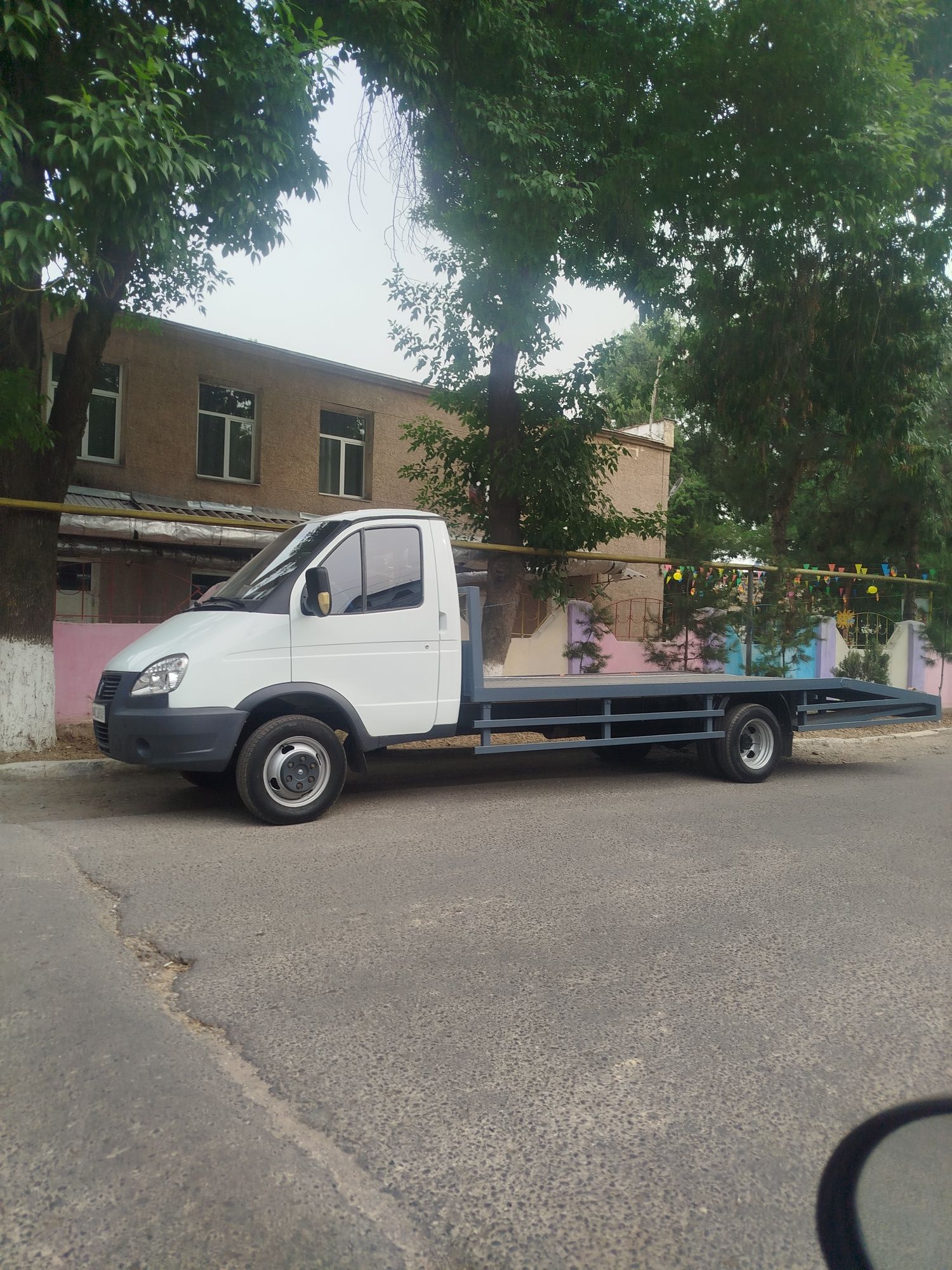 Maxsus evakuatir gazel  2010 yil sotka mator 9500$