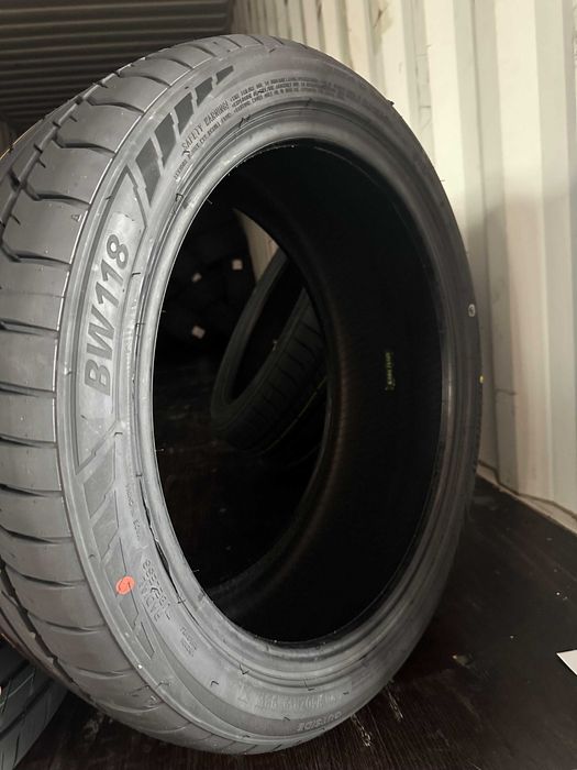 Летен Спорт Пакет Bearway 245/40R19 265/35R19  2454019  2653519