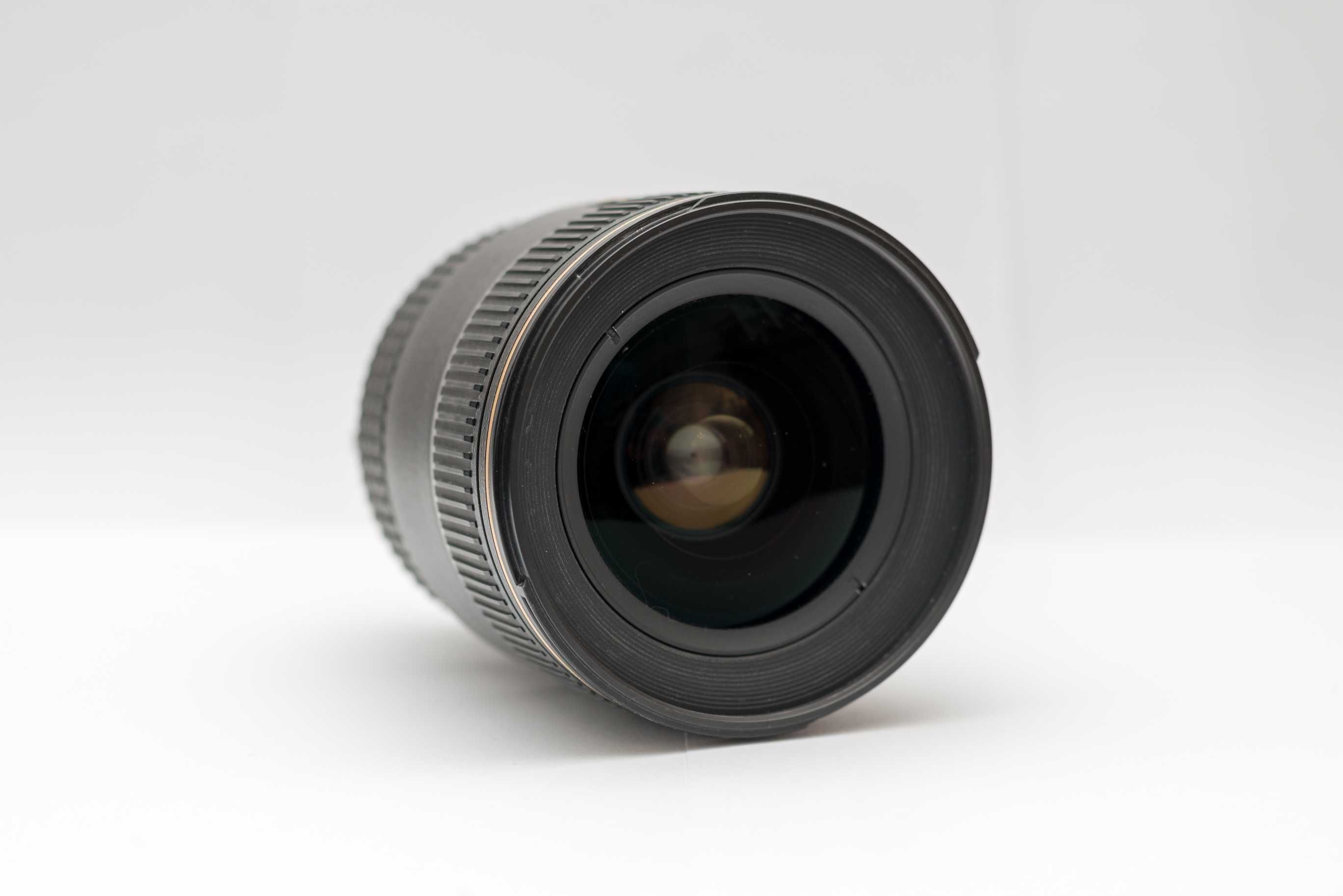 Obiectiv Nikon 17-35, f 2.8, cu focus manual (auto focus defect)